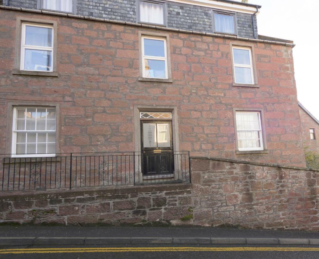 The Gallery Flat, 4 Tannage Brae Kirriemuir Exterior photo